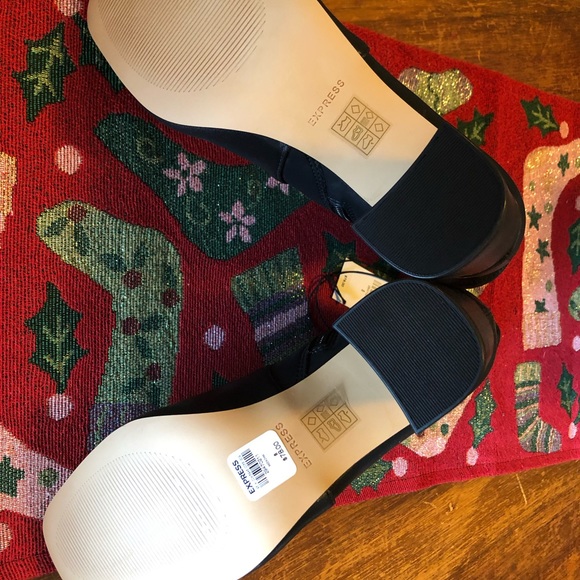 Women’s Black short boot size 8 - Picture 9 of 11